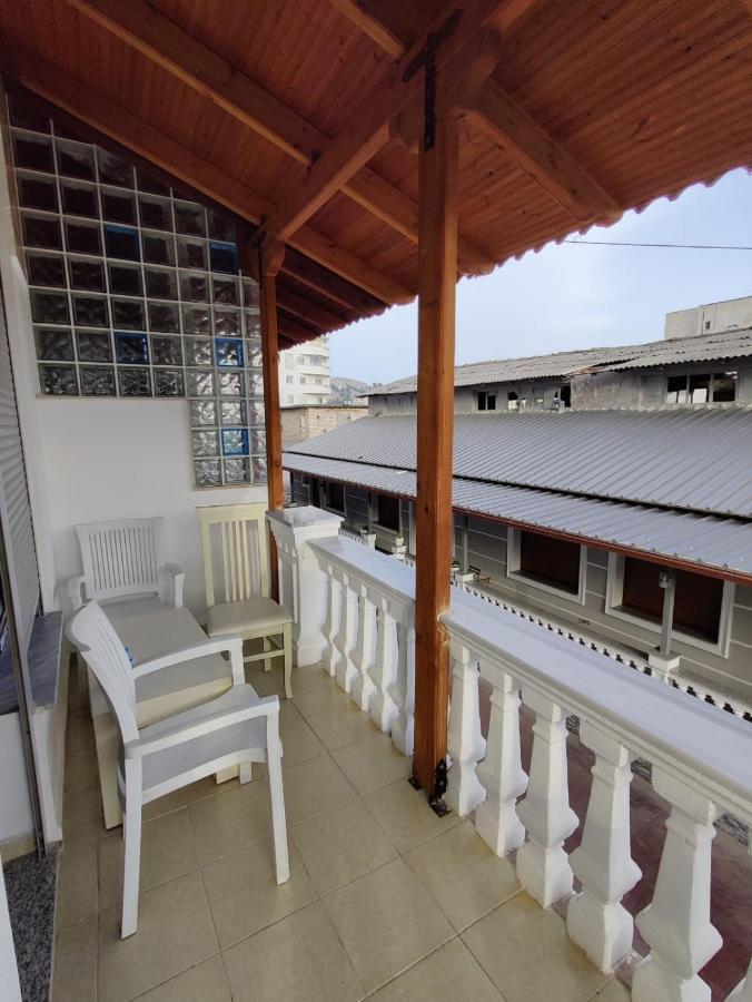 Solei Apartments Sarandë 外观 照片
